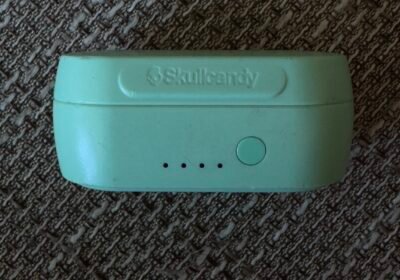 Rastas “skullcandy” ausinių dėklas